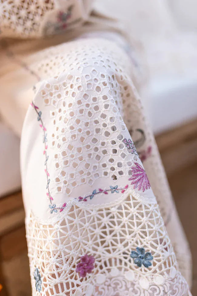 QALAMKAR - 3PC LAWN EMBROIDERED SHIRT WITH ORGANZA CUTWORK EMBROIDERED DUPATTA AND TROUSER | 1054