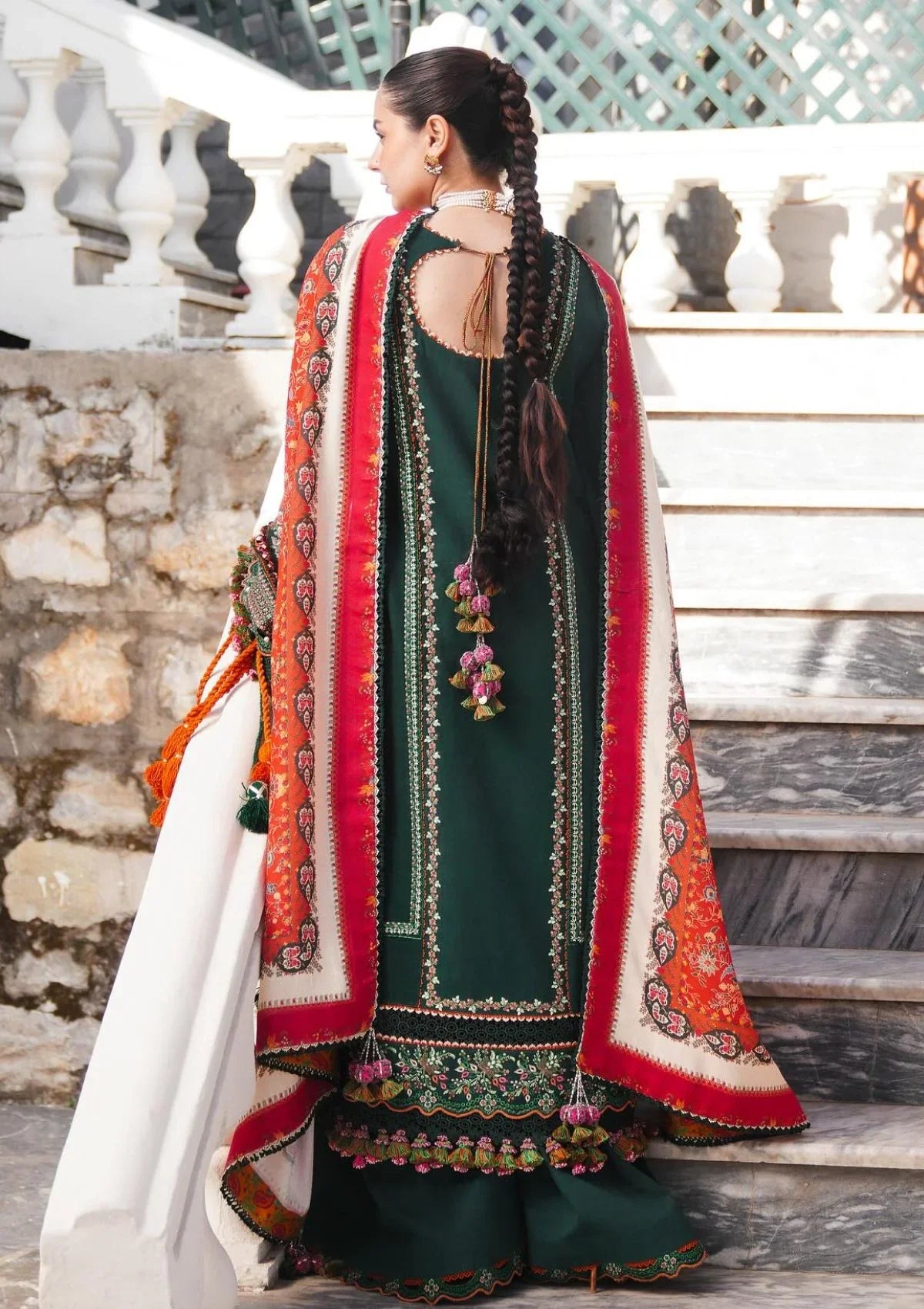 Embroidered Luxury Lawn Unstitched 3Pc | 1062