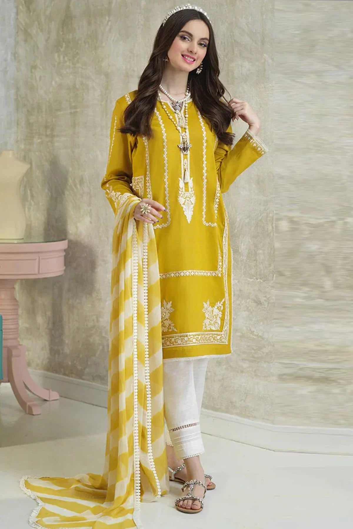 Embroidered Luxury Lawn Unstitched 3Pc | 1099