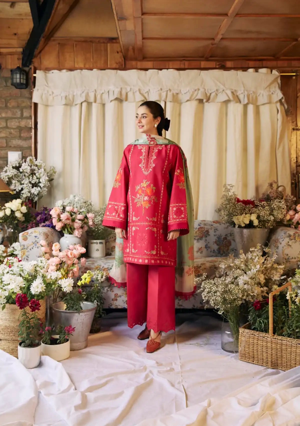 Embroidered Luxury Lawn Unstitched 3Pc | 1060