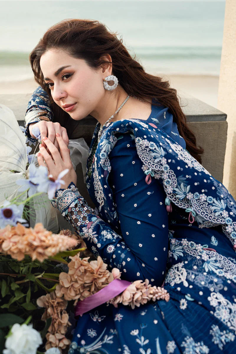 QALAMKAR - 3PC LAWN EMBROIDERED SHIRT WITH JACQUARD WEAVED EMBROIDERED DUPATTA AND COTTON TROUSER \ 1080