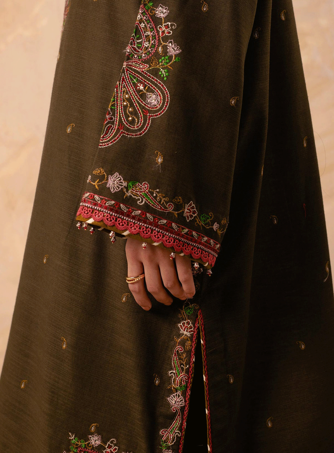 MFLN-1028 3PC DHANAK EMBROIDERED SUIT-PK-5746