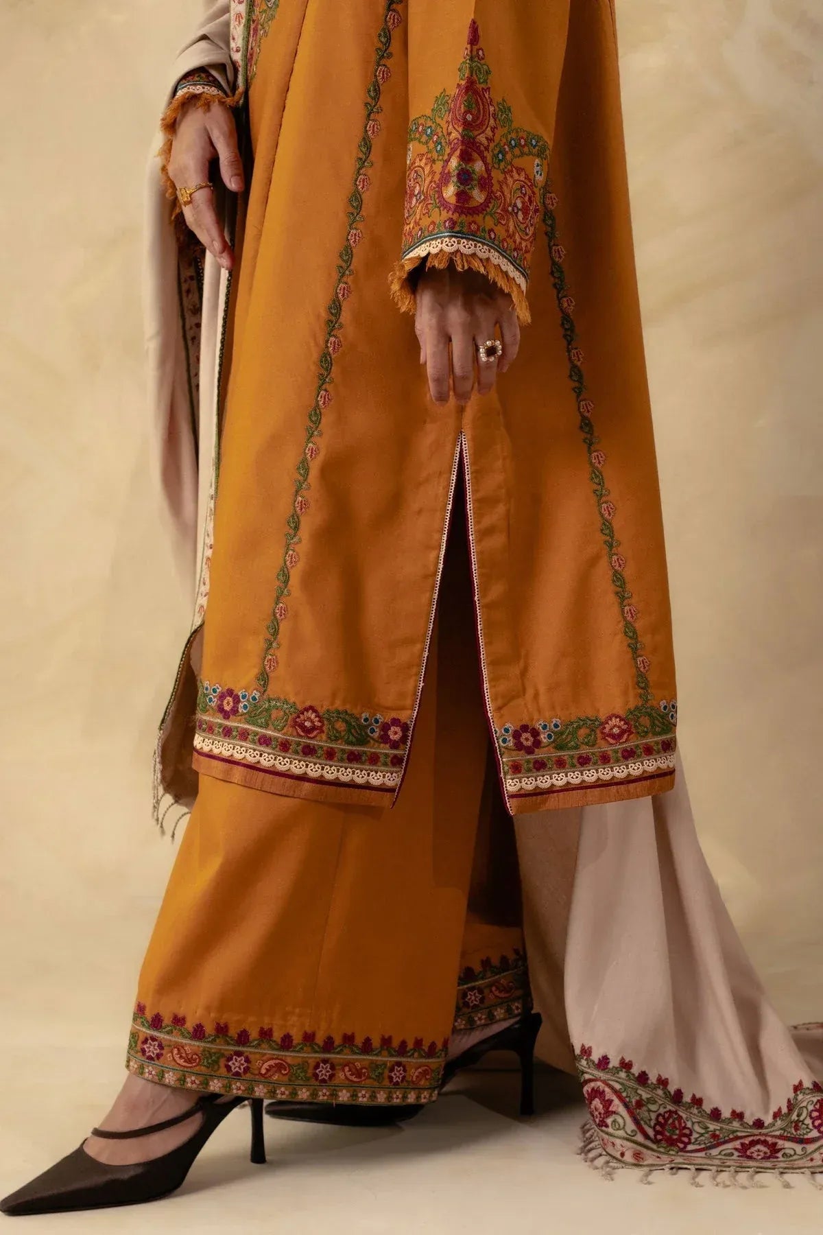 MFLN-1058 3PC DHANAK EMBROIDERED SUIT-PK-5746