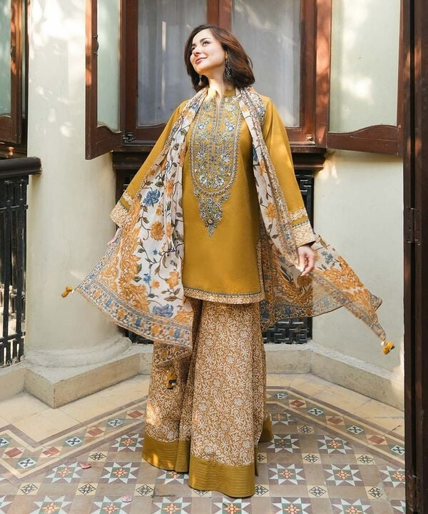 MFLN-1041 3PC DHANAK EMBROIDERED SUIT-PK-5746