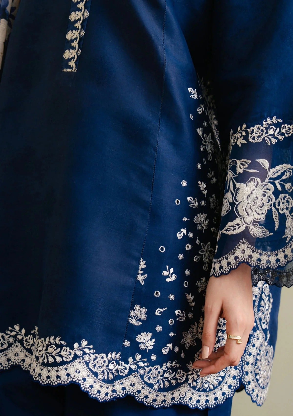 MFLN-1057 3PC DHANAK EMBROIDERED SUIT-PK-5746