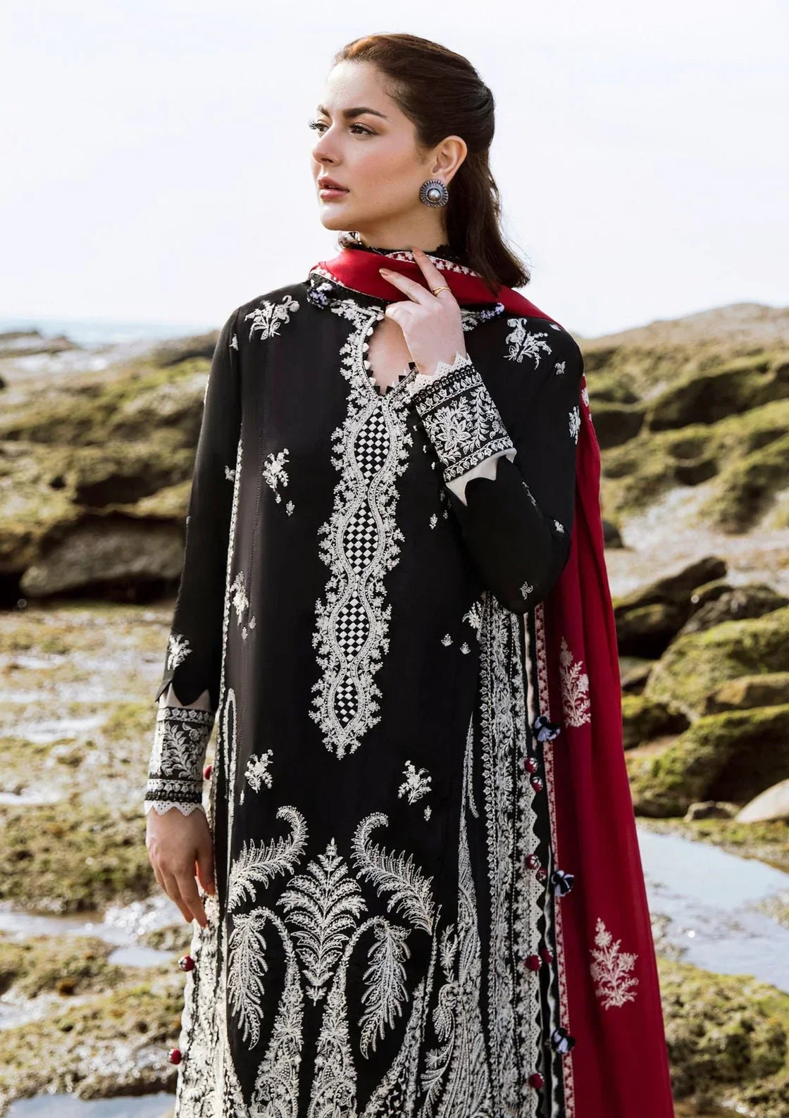 Embroidered Luxury Lawn Unstitched 3Pc | 1009